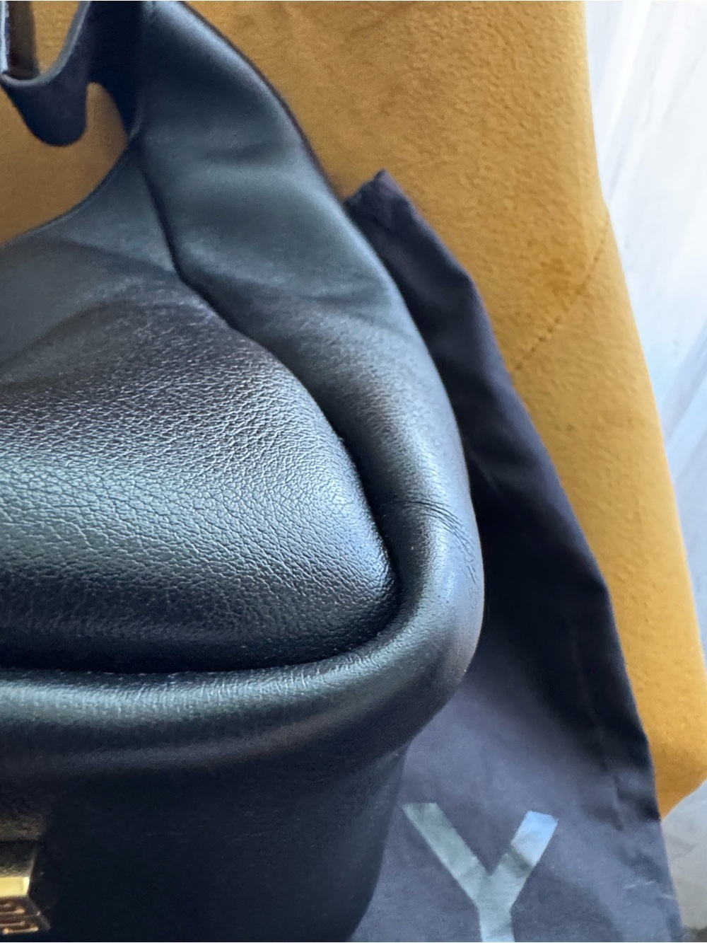 Givenchy Black Grained Leather Medium G Hobo with Padlock - Picture 6 of 13